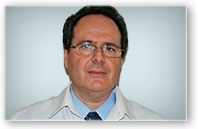 Descrição: http://cirurgiadamao2.tempsite.ws/Images/imagens_servicos_credenciados/hcfmusp/002-Prof.-Rames-Mattar-Jr.png